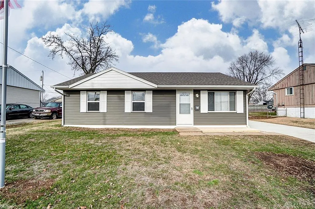 1200 Klose Ave photo 1