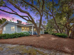 186 Lakeshore Dr, Pawleys Island, SC 29585