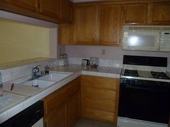 4th image of 101 Roseburg Way