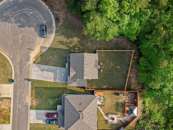 5th image of 480 Americana Dr