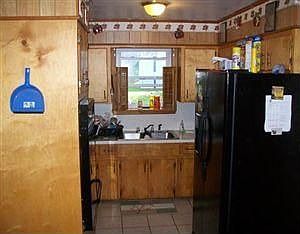 2nd image of 3925 Oakcrest St