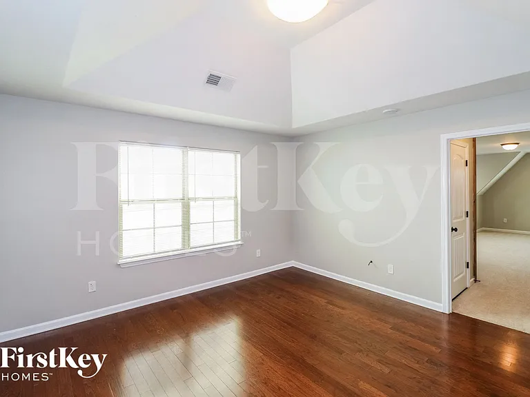 25 Garden Springs Dr — Photo 5