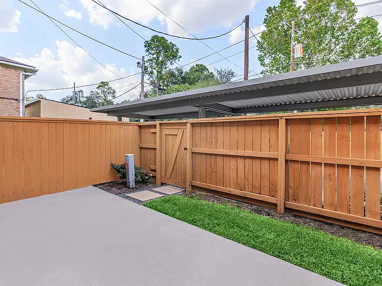 Kempwood Place Townhomes — Photo 5
