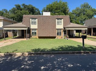 918 Acacia Cir, Noble, OK 73068