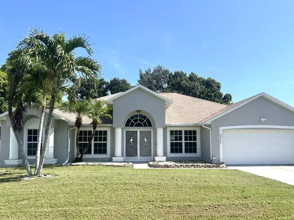 2549 SE Tiger Avenue, Port St Lucie, FL 34952