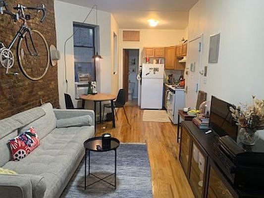 1st image of 635 Grand Ave APT 3