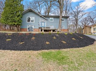 12 Miron Dr, Poughkeepsie, NY 12603