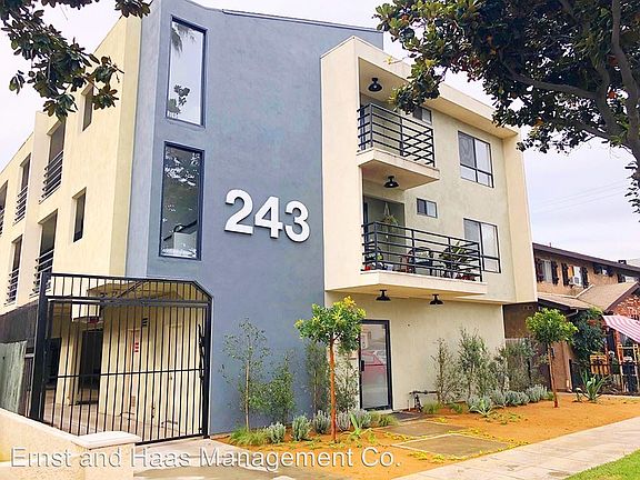 3rd image of 243 Temple Ave APT 06