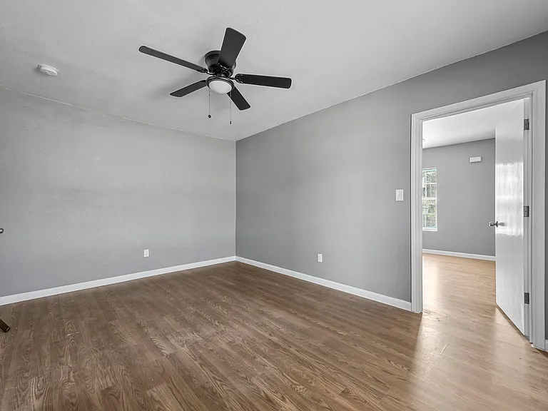 1601 E Hattie St #1 — Photo 6