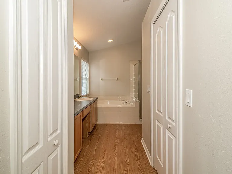 633 Straw Lake Dr — Photo 11