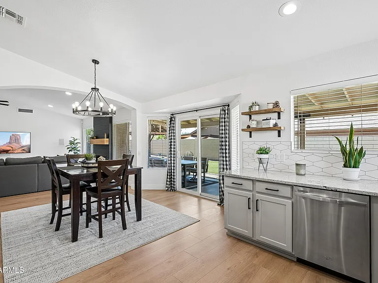 4451 W Creedance Blvd — Photo 9