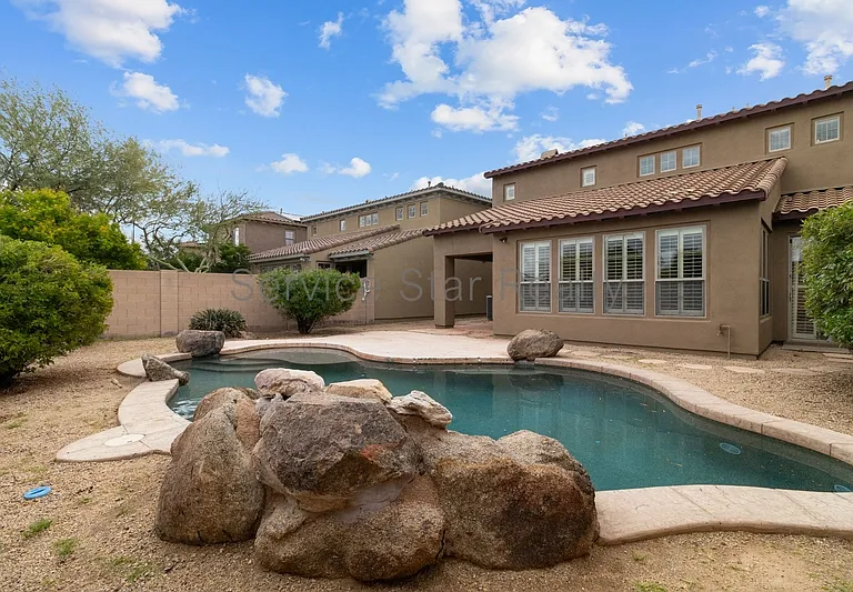 3724 E Robin Ln — Photo 30