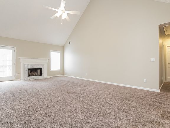2nd image of 900 Chapel Hill Dr