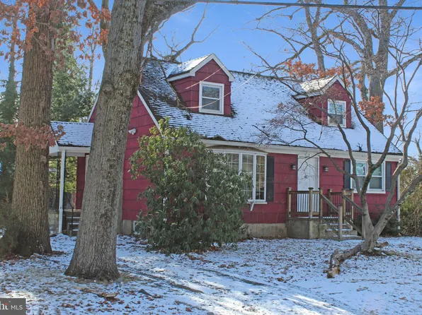 41 Brae Burn Dr, Ewing, NJ 08638