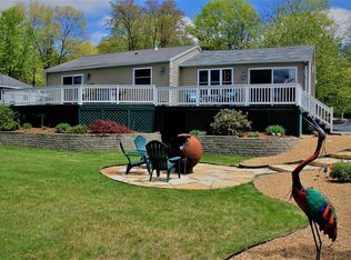 10 Fairfield St, Webster, MA 01570