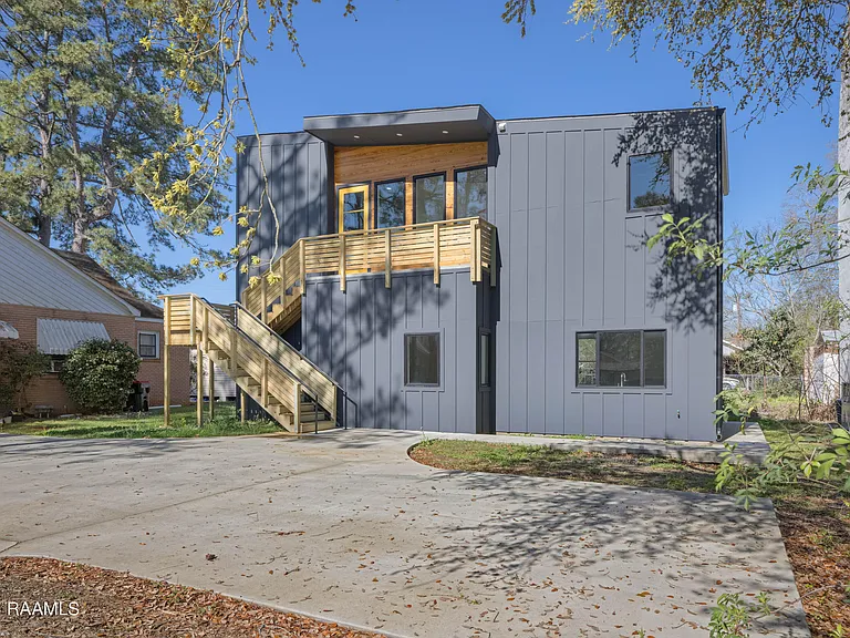 621 Stevenson St #A — Photo 3