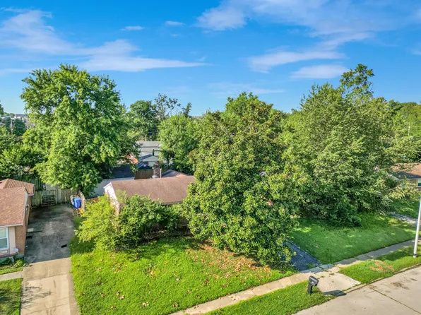 381 Chamberlain Dr, Lexington, KY 40517