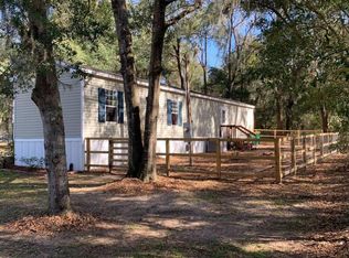 1233 Miller Ln, Darien, GA 31305