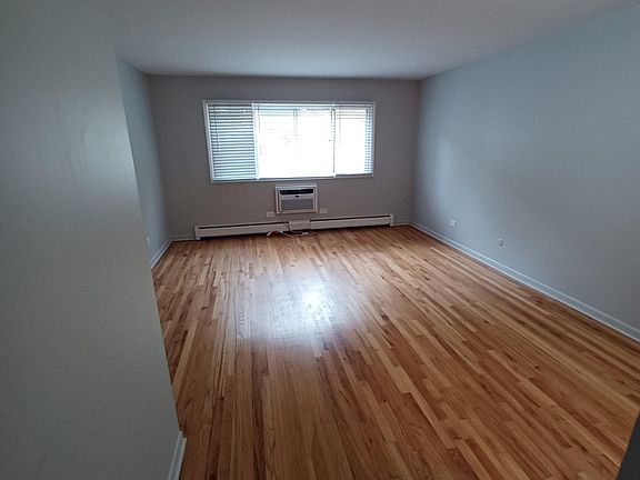 3rd image of 1107 Washington Blvd #1