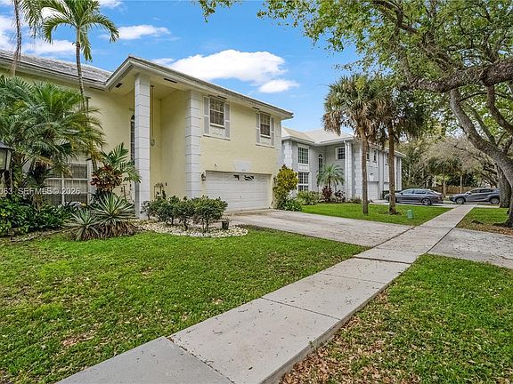 4th image of 10356 Quito St