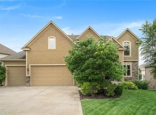21095 W 114th Ter, Olathe, KS 66061