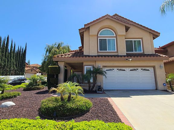 4th image of 2297 Vista Moora Ave