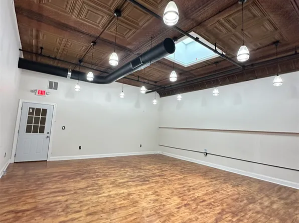 5810 Bergenline Avenue image 10 of 14