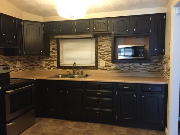 365 Green Ave, Groveport, OH 43125