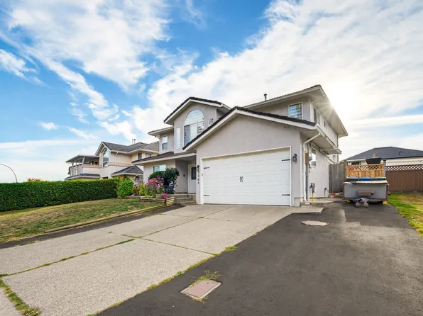 3149 Goldfinch St, Abbotsford, BC V2T 5R8