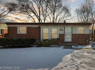 29207 York St, Inkster, MI 48141