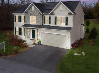 9121 Magnolia Manor Dr, Laurel, MD 20723