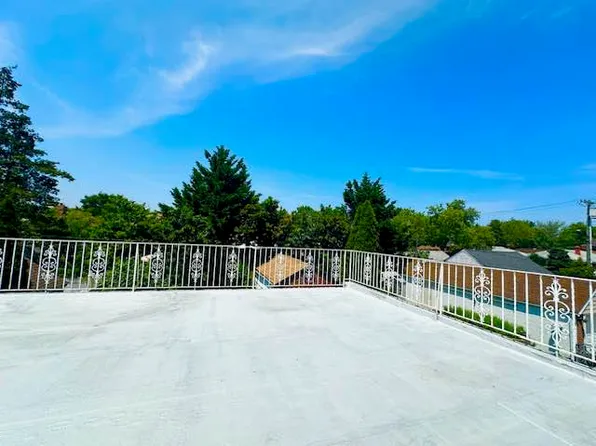 145-81 Eighth Avenue image 26 of 39