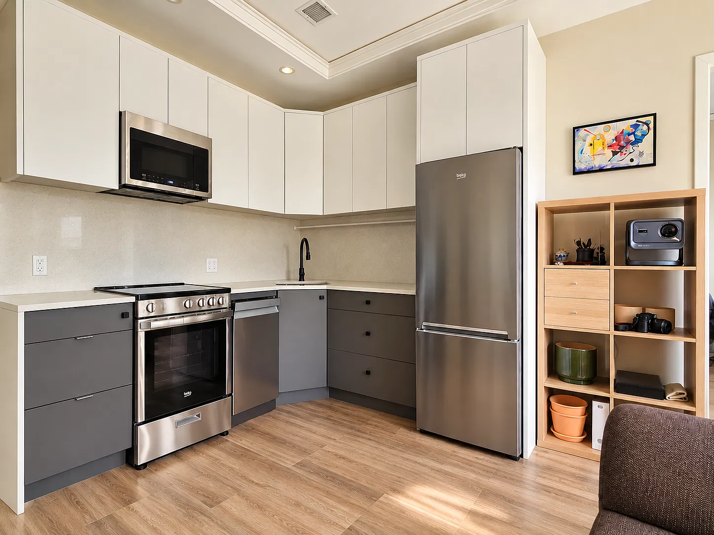 217 Eckford Street — Photo 3