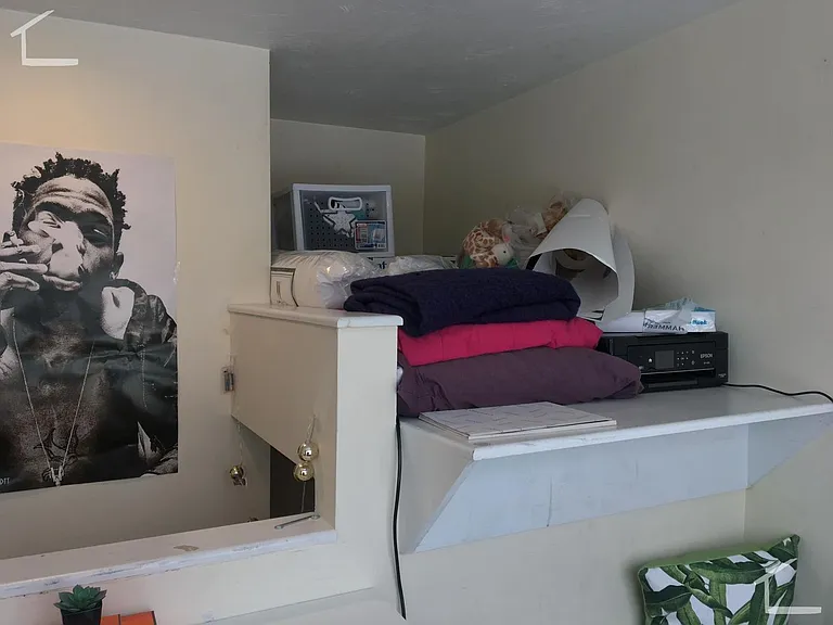 94 Pleasant St #4 — Photo 11