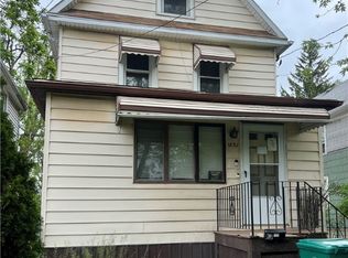 1852 Ontario Ave, Niagara Falls, NY 14305