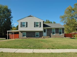 2806 Summerfield Dr, Louisville, KY 40220