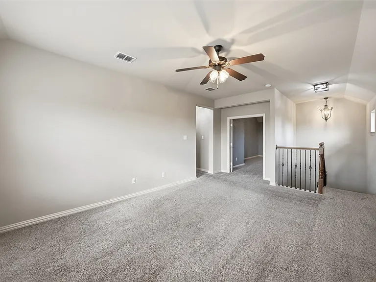 4500 Lakeside Hollow St — Photo 28