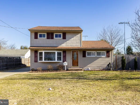 103 E Roland Ave, Maple Shade, NJ 08052