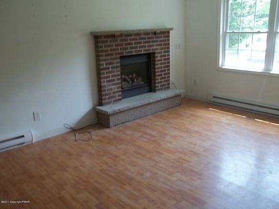 4th image of 13 McNamara Ln