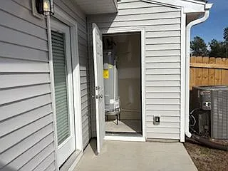 1056 Astoria Dr #MAIN — Photo 12