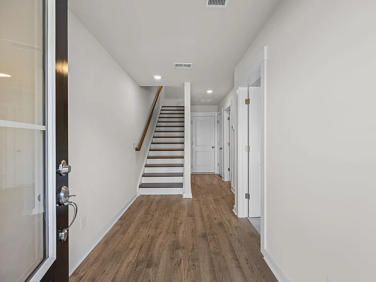 548 Scholar Way — Photo 4