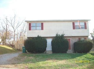 228 W Eagle Pass Rd, Elizabethtown, KY 42701