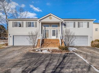 1068 Christina Ln, Grand Blanc, MI 48439