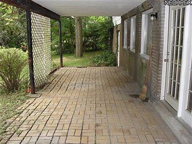 4th image of 66 Poland Manor Dr