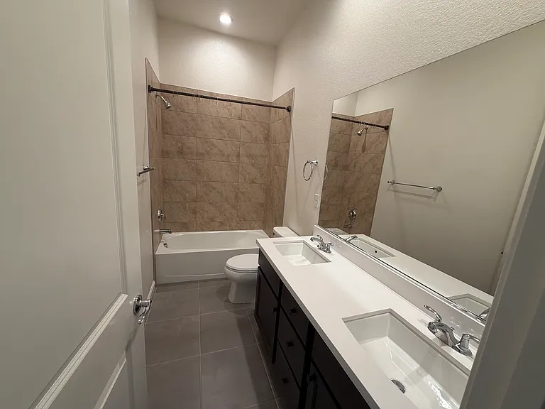 7693 Boulder Falls Dr — Photo 22