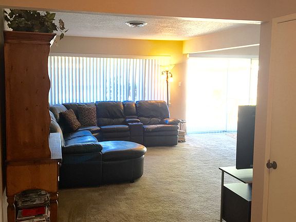 5th image of 14912 Avenue 313