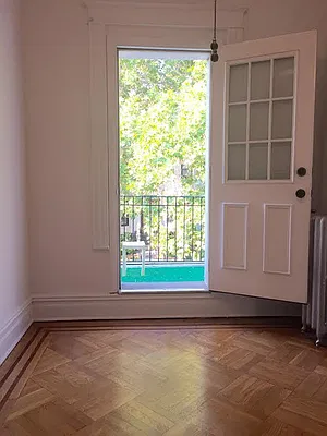 Rented by Keller Williams NYC | media 32