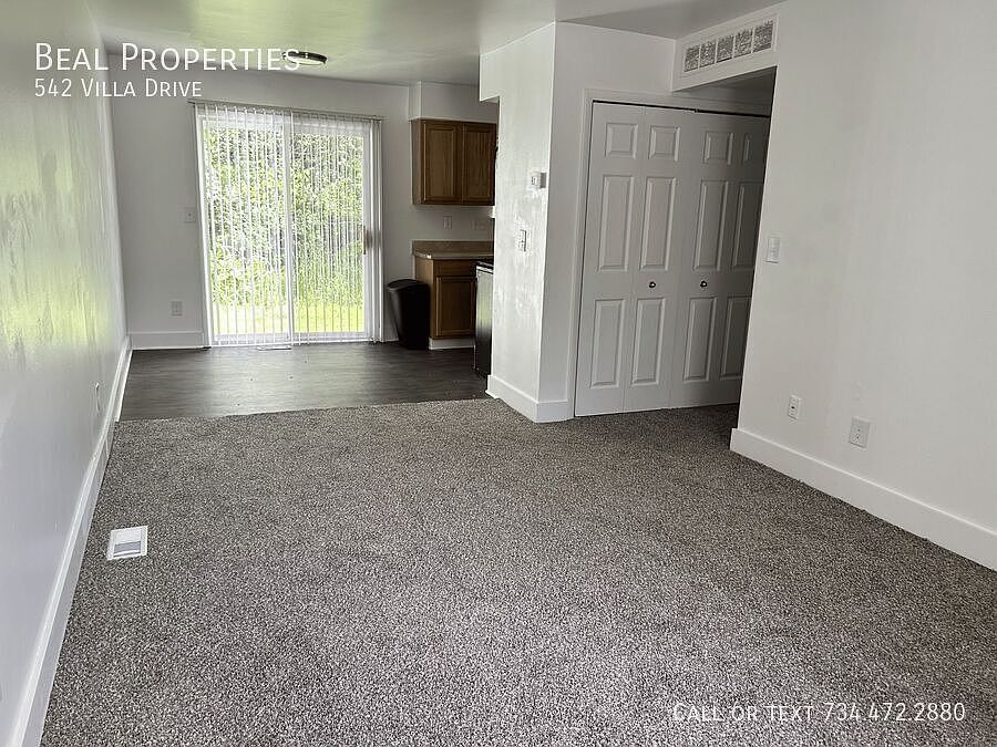 1st image of 542 Villa Dr