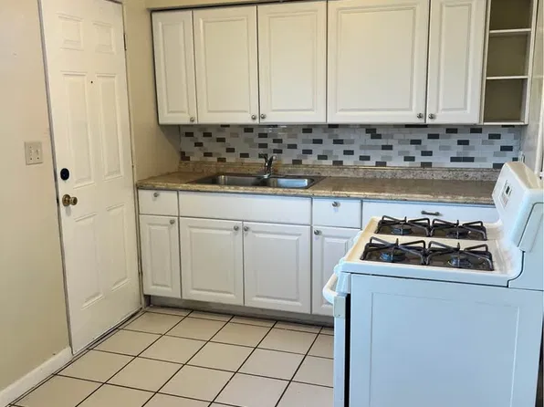 3615 E Lee St, Tucson, AZ 85716
