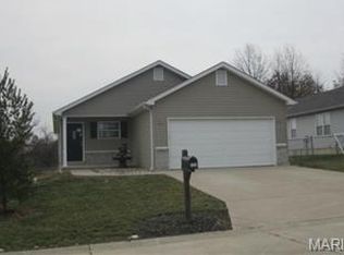 220 May Ave, Winfield, MO 63389